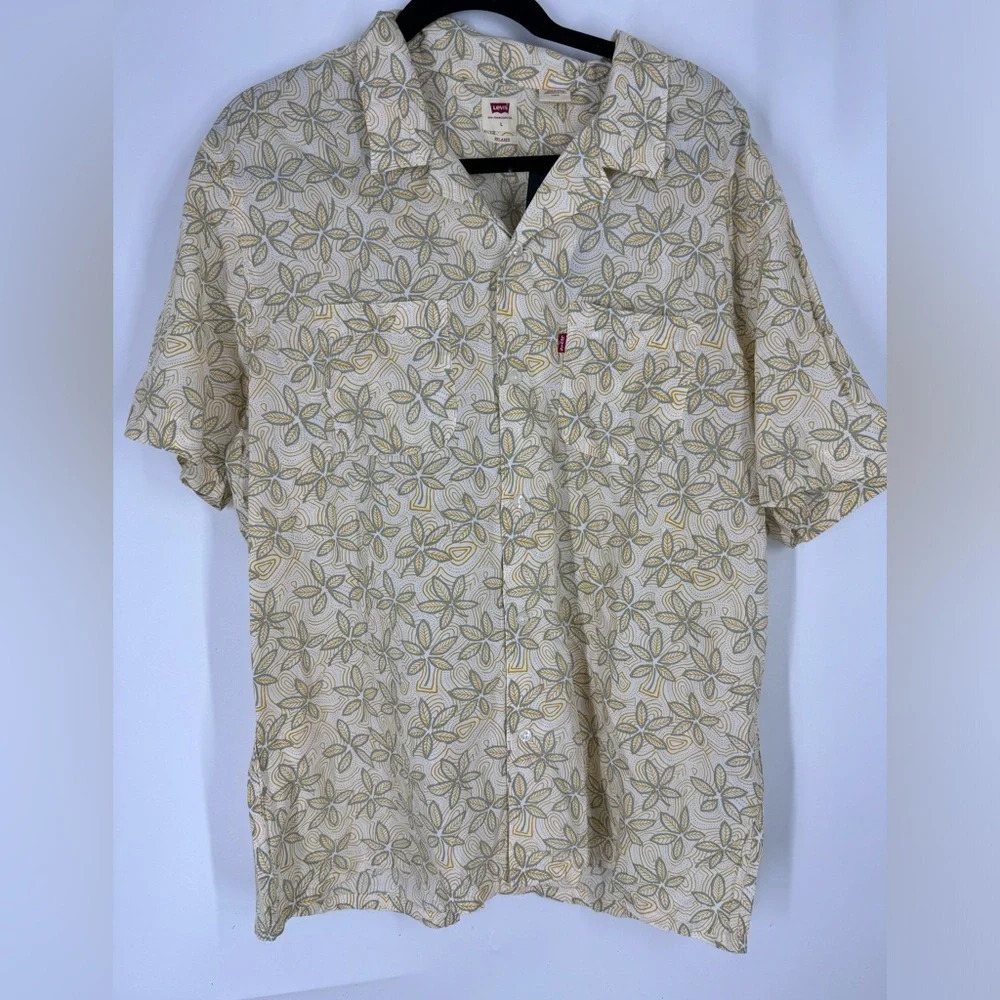 NWT Levi’s casual button up shirt L neutral tones